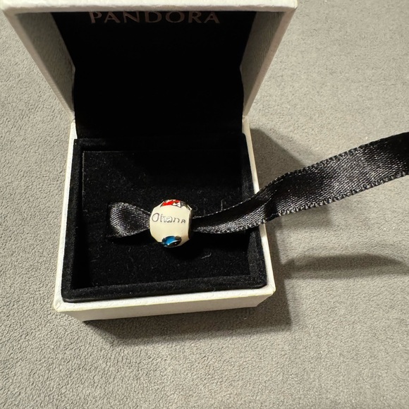 Pandora Authentic Lilo & Stitch charm - Picture 3 of 10
